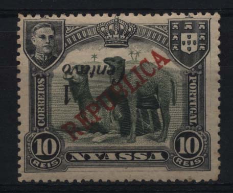 1089.jpg -     Lote:    1089            Companhia do Niassa       Descrição:         1921 &mdash; D. Manuel II com sobretaxa de Lisboa. CE84, 1C s/ 10 reis verde. Selo com a sobretaxa invertida.        ***       Valor Base:     &euro; 10,00     Valor Venda:     &euro; 22,00     