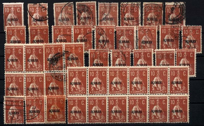 1443.jpg -     Lote:    1443            Açores       Descrição:         1912/13 - Ceres. Selos do Continente com sobrecarga "Açores". CE158, 10 ctvs, laranja vermelho/tijolo. Lote composto por bloco de 12 selos, duas quadras (uma nova e outra usada), um par usado, cinco selos novos e 18 selos usados, com variedades de denteados, tonalidades e papeis.        **/O       Valor Base:     &euro; 15,00     Valor Venda:     Retirado     