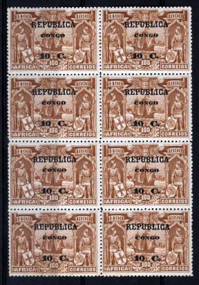 1529.jpg -     Lote:    1529            Congo       Descrição:         1913 &mdash; 4.º Centenário do Descobrimento do Caminho Marítimo para a Índia, com sobrecarga e sobretaxa sobre selos de África. CE81, 10 s/ 100 reis castanho amarelo. Bloco de 8 selos. MR em múltiplo. Valor de catálogo &euro; 34,00.        ***       Valor Base:     &euro; 10,00     Valor Venda:     &euro; 22,00     