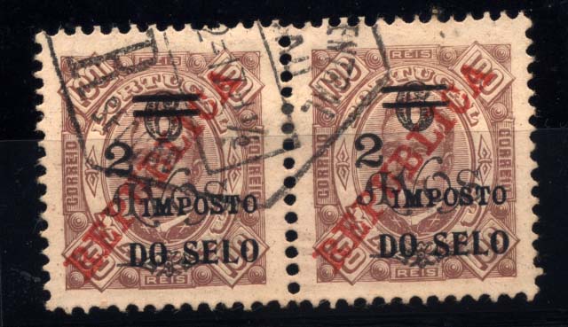 1634.jpg -     Lote:    1634            Macau       Descrição:         1920 &mdash; Não emitidos. Imposto Postal. D. Carlos I. Selo Fiscal Postal. Não catalogado. Par horizontal de selo de 2 avos s/ 6 avos s/ 100 reis castanho, denteado 11 &frac12;.        O       Valor Base:     &euro; 50,00     Valor Venda:     &euro; 90,00     