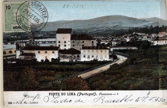 1875.jpg -     Lote:    1875            Açores       Descrição:         Carimbos circulares datados tipo 1880. 1897 &mdash; D. Carlos I. CE15, 10 reis verde sobre postal circulado de S. Cruz (Graciosa) (29.09.05) para a Alemanha (11.10.05) com trânsito por Angra (30.09.05 e Lisboa (07.10.05). Carimbo batido a preto de "S. CRUZ (GRACIOSA). MB.        PI       Valor Base:     &euro; 10,00     Valor Venda:     &euro; 10,00     