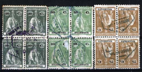 1904.jpg -     Lote:    1904            Moçambique       Descrição:         Carimbos hexagonais. 1914 &mdash; Ceres. Três quadras de 7 &frac12;, 20 e 30c obliteradas com carimbos de "KIONGA" (violeta), "VICENTE" (verde) e "VILA BOCAGE" verde.        O       Valor Base:     &euro; 6,00     Valor Venda:     &euro; 12,00     