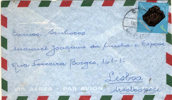 1909.jpg -     Lote:    1909            Moçambique       Descrição:         Carimbos circulares datados. 1971 - Mineralogia. CE523, 3$00. Sobrescrito circulado de Moatize (10.08.72) para Lisboa. Carimbo batido a preto: C.T.T. /  MOATIZE.        Carta       Valor Base:     &euro; 8,00     Valor Venda:     Retirado     