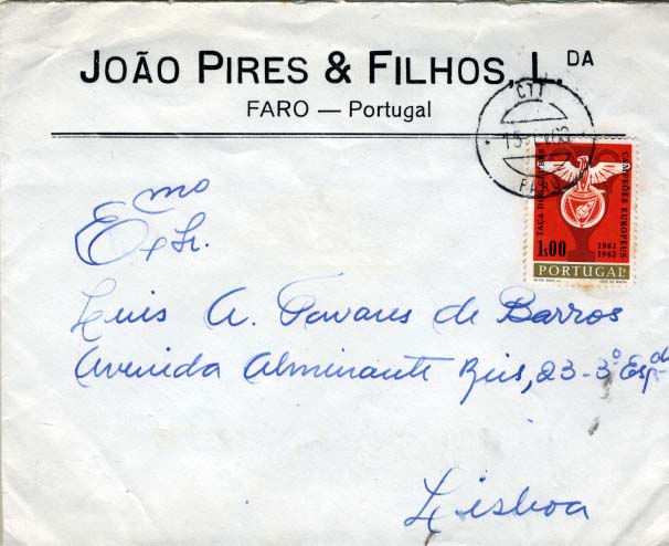 2112.jpg -     Lote:    2112      Lotes pelo Correio      Portugal       Descrição:         1963 &mdash; Dupla Victória do Sport Lisboa e Benfica na Taça dos Clubes Campeões Europeus. CE904, 1$00 sobre carta circulada de Faro (15.02.63) para Lisboa.        Carta       Valor Base:     &euro; 5,00     Valor Venda:     &euro; 22,00     