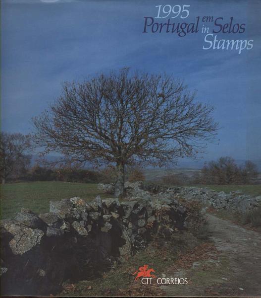 2582.jpg -     Lote:    2582      Lotes pelo Correio             Descrição:         1995 &mdash; Livros Anuais. Portugal em selos 1995. Valor de catálogo &euro; 85,00.        Livro       Valor Base:     &euro; 15,00     Valor Venda:     &euro; 21,00     