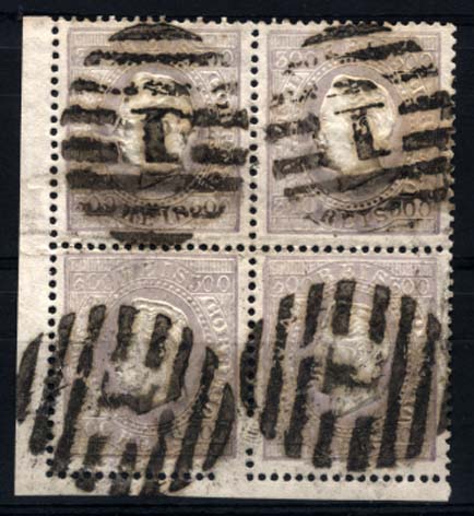 0212.jpg -     Lote:    212      Colecção Cascais II      D. Luís I, fita direita       Descrição:         1870/76 &mdash; D. Luís I, fita direita. CE47, 300 reis violeta, papel liso, denteado 13 &frac12;. Quadra canto de folha obliterada com carimbo numérico da 2.ª reforma "1". Valor de catálogo &euro; 644,00.         O       Valor Base:     &euro; 100,00     Valor Venda:     &euro; 100,00     