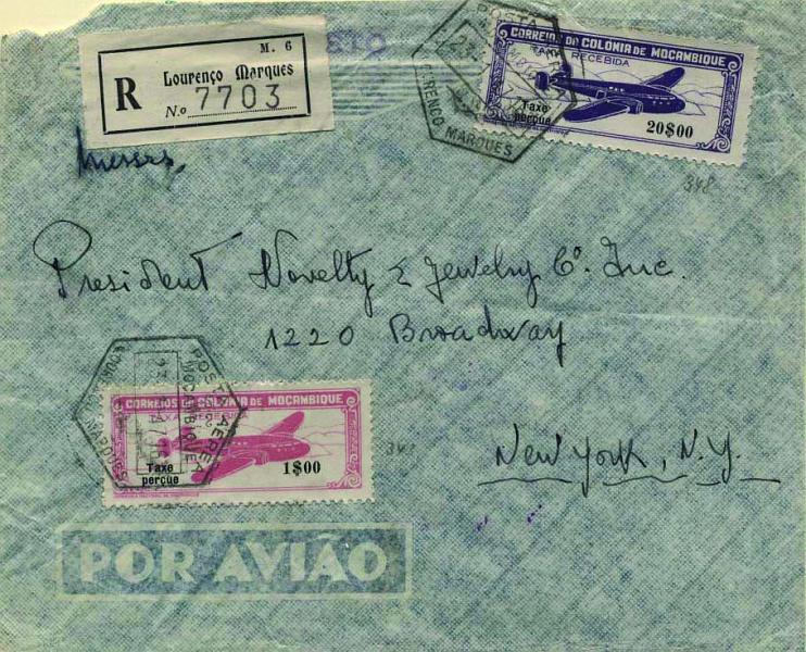 0538.jpg -     Lote:    538            Moçambique       Descrição:         1947 &mdash; Correio Aéreo. "Avião", com legenda "Taxe Percue". Sobrescrito circulado registado por via aérea de Lourenço Marques (23.01.47) para Nova York (27.01.47) com selos de 1$00 e 20$00 CE CA17 e 22.        Aéreo       Valor Base:     &euro; 50,00     Valor Venda:     Retirado     