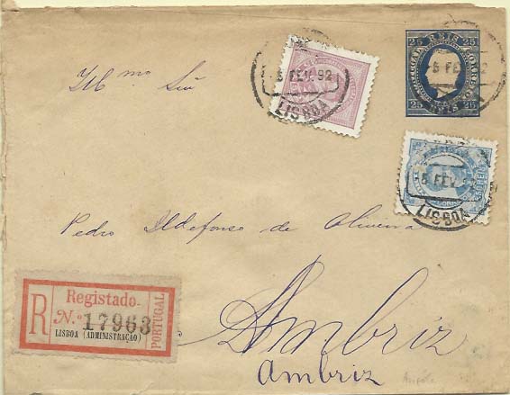 0693.jpg -     Lote:    693            Portugal       Descrição:         1879 &mdash; D. Luís I. Fita direita. Impressão com relevo. Sobrescritos. OM1, 25 reis azul escuro, tamanho C, circulado registado de Lisboa (06.02.92) para o Ambriz, com selos adicionais de 25 reis CE63 e 50 reis CE58 (Tabela em vigor de 29.07.1886 a 22.05.1901). B e R.        IC       Valor Base:     &euro; 50,00     Valor Venda:     &euro; 140,00     
