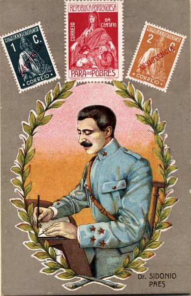 0788.jpg -     Lote:    788                   Descrição:         Temáticos * Filatelia + Implantação da República. Postal ilustrado com reprodução de selos do imposto postal + imagem de Sidónio Pães.        PI       Valor Base:     &euro; 10,00     Valor Venda:     &euro; 22,00     