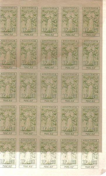 0820.jpg -     Lote:    820                   Descrição:         Fiscais. 1945 &mdash; Assistência. Valores em escudos e chineses. PB13, 1 Pataca verde. Folha completa com 50 selos.        *       Valor Base:     &euro; 50,00     Valor Venda:     &euro; 50,00     