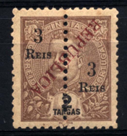 1135.jpg -     Lote:    1135            Índia       Descrição:         1914 &mdash; D. Carlos I tipo Mouchon de 1911/13, perfurados a meio, com sobrecarga REPUBLICA local. CE291, 3 reis s/ 2T castanho. Selo com sobrecarga invertida. Não catalogado.        *       Valor Base:     &euro; 20,00     Valor Venda:     &euro; 20,00     
