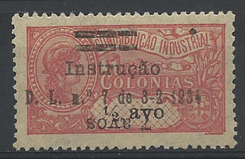 1149.jpg -     Lote:    1149      Timor             Descrição:         1934/35 &mdash; Imposto Postal. INSTRUÇÃO. Selos fiscais da Ásia com sobrecarga. Selo fiscal da Contribuição Industrial. CE8, 7 avos s/ &frac12; avo rosa. Selo com o valor invertido.         *       Valor Base:     &euro; 20,00     Valor Venda:     &euro; 20,00     
