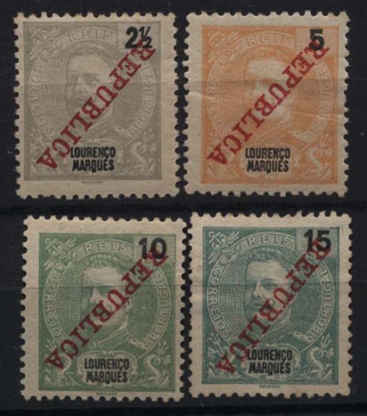 1181.jpg -     Lote:    1181            Lourenço Marques       Descrição:         1911 &mdash; D. Carlos I tipo Mouchon, com sobrecarga REPUBLICA da Casa da Moeda. CE78/81, 2 &frac12;, 5, 10 e 15 reis, todos com a sobrecarga invertida. Selo de 5 reis com ponto de óxido no verso e selo de 15 reis sem goma.        **/*       Valor Base:     &euro; 10,00     Valor Venda:     &euro; 22,00     