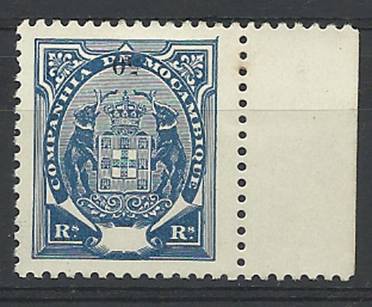 1182.jpg -     Lote:    1182            Companhia de Moçambique       Descrição:         1895 &mdash; Tipo Elefantes. CE17, 50 reis azul, denteado 11 &frac12;. Selo com impressão invertida da taxa.        *       Valor Base:     &euro; 10,00     Valor Venda:     &euro; 75,00     