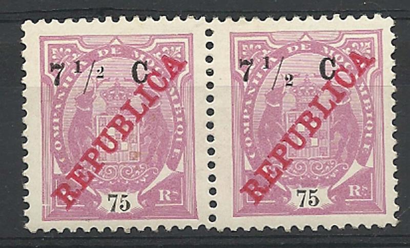 1191.jpg -     Lote:    1191            Companhia de Moçambique       Descrição:         1916 &mdash; Tipo Elefantes, com REPUBLICA da Casa da Moeda e sobretaxa em centavos. CE99, 7 &frac12; s/ 75 reis lilás. Par com um dos selos com 7 &frac12; por 7 &frac12;.        **       Valor Base:     &euro; 5,00     Valor Venda:     &euro; 24,00     