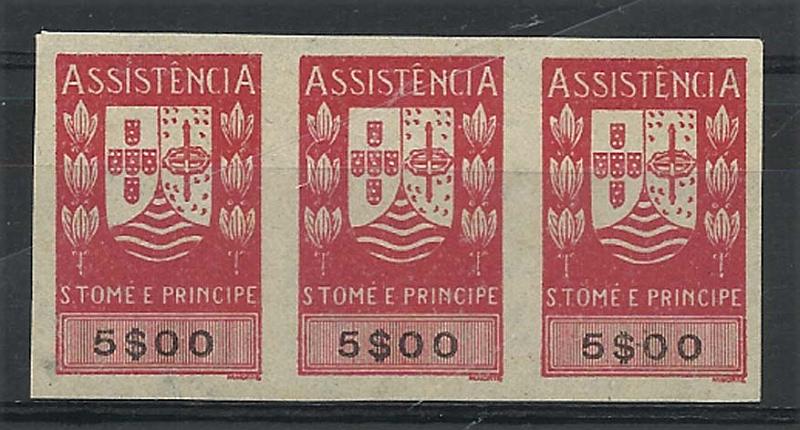 1203.jpg -     Lote:    1203            S. Tomé e Príncipe       Descrição:         Fiscais &mdash; S. Tomé e Príncipe. Assistência. 5$00 vermelho. Tira horizontal de 3 estampilhas não denteados.        *       Valor Base:     &euro; 8,00     Valor Venda:     &euro; 14,00     