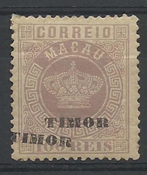 1213.jpg -     Lote:    1213            Timor       Descrição:         1886 &mdash; Tipo Coroa. Selos de Macau, com sobrecarga "TIMOR". CE8, 100 reis lilás claro, denteado 12 &frac12;, com dupla sobrecarga. MB e MR.        **       Valor Base:     &euro; 50,00     Valor Venda:     &euro; 55,00     