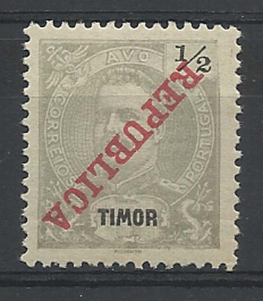 1218.jpg -     Lote:    1218            Timor       Descrição:         1911 &mdash; D. Carlos I tipo Mouchon, com sobrecarga REPUBLICA da Casa da Moeda. CE112, &frac12; avo cinzento. Selo com a sobrecarga invertida.        **       Valor Base:     &euro; 15,00     Valor Venda:     &euro; 22,00     