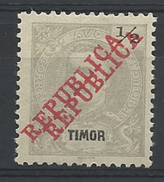 1219.jpg -     Lote:    1219            Timor       Descrição:         1911 &mdash; D. Carlos I tipo Mouchon, com sobrecarga REPUBLICA da Casa da Moeda. CE112, &frac12; avo cinzento. Selo com dupla sobrecarga.        **       Valor Base:     &euro; 20,00     Valor Venda:     &euro; 28,00     