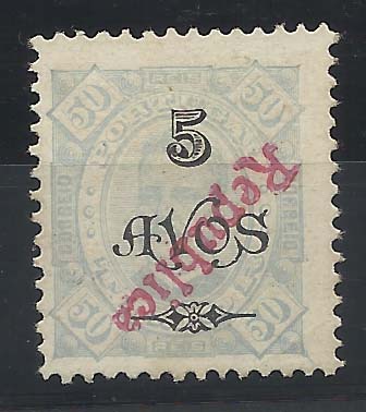 1225.jpg -     Lote:    1225            Timor       Descrição:         1913 &mdash; D. Carlos I tipo Diogo Neto, com sobretaxa de 1902 e sobrecarga REPUBLICA local. CE137, 5 avos s/ 50 reis azul claro. Selo com a sobrecarga invertida.        *       Valor Base:     &euro; 25,00     Valor Venda:     &euro; 34,00     