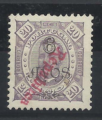 1227.jpg -     Lote:    1227            Timor       Descrição:         1913 &mdash; D. Carlos I tipo Diogo Neto, com sobretaxa de 1902 e sobrecarga REPUBLICA local. CE139, 6 avos s/ 20 reis violeta. Selo com a sobrecarga invertida.        *       Valor Base:     &euro; 25,00     Valor Venda:     &euro; 46,00     