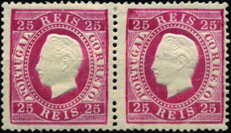 1272.jpg -     Lote:    1272            Portugal       Descrição:         1870/76 &mdash; D. Luís I. Fita direita. CE40, 25 reis carmim rosa, denteado 13 &frac12;, papel liso. Par horizontal. MB. Valor de catálogo &euro; 100,00.        **       Valor Base:     &euro; 20,00     Valor Venda:     &euro; 28,00     