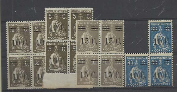 1334.jpg -     Lote:    1334            Portugal       Descrição:         1928/29 &mdash; Ceres, com sobretaxa. Lote composto por: quadras CE453, 458, 461 + bloco 3 CE471 +  selos CE461, 470, 475 (denteado 15x14), 480 + bloco de 8 selos CE472. Valor de catálogo &euro; 88,00.        Lote       Valor Base:     &euro; 12,00     Valor Venda:     &euro; 24,00     