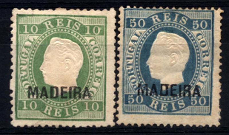 1477.jpg -     Lote:    1477            Madeira       Descrição:         1879/80 &mdash; D. Luís I, fita direita. Lote composto por dois selos: CE27, 10 reis verde amarelo em denteado 12 &frac12; + CE28, 50 reis azul em denteado 13 &frac12;. Valor de catálogo &euro; 336,80.        **/O       Valor Base:     &euro; 35,00     Valor Venda:     Retirado     