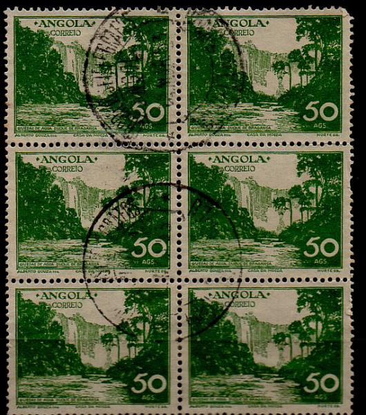 1493.jpg -     Lote:    1493            Angola       Descrição:         1949 &mdash; Vistas de Angola. CE317, 50 Angs verde. Bloco de 6 selos (2x3). Valor de catálogo &euro; 52,20.        O       Valor Base:     &euro; 10,00     Valor Venda:     &euro; 16,00     