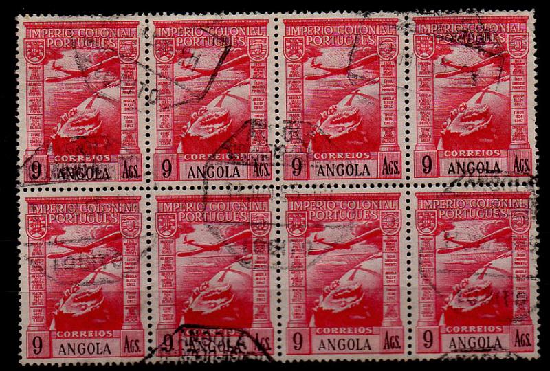 1497.jpg -     Lote:    1497            Angola       Descrição:         1938 &mdash; Correio Aéreo. Império Colonial Português. CE CA8, 9 Ang carmim. Bloco de 8 selos (4x2). Valor de catálogo &euro; 19,40.        O       Valor Base:     &euro; 5,00     Valor Venda:     &euro; 5,00     