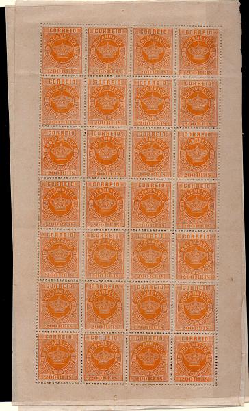 1635.jpg -     Lote:    1635            Moçambique       Descrição:         1876/86 &mdash; Tipo Coroa + D. Luís I, fita direita. Lote composto por 3 folhas completas: CE3, 20 reis bistre, denteado 12 &frac12;; CE8, 200 reis laranja, denteado 13 &frac12; e CE21, 100 reis castanho, papel porcelana. Valor de catálogo &euro; 408,80.        *       Valor Base:     &euro; 50,00     Valor Venda:     Retirado     