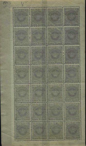 1639.jpg -     Lote:    1639            Moçambique       Descrição:         1876 &mdash; Tipo Coroa. CE7, 100 reis lilás malva, denteado 13 &frac12;, papel liso fino. Folha completa de 28 selos, com goma original. Valor de catálogo &euro; 45,80.        ***       Valor Base:     &euro; 22,00     Valor Venda:     &euro; 22,00     