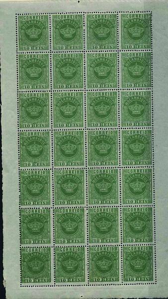 1641.jpg -     Lote:    1641            Moçambique       Descrição:         1881/85 &mdash; Tipo Coroa. Novas cores. CE10, 10 reis verde, papel liso fino, denteado 13 &frac12;. Folha completa de 28 selos. Valor de catálogo &euro; 58,80.        *       Valor Base:     &euro; 25,00     Valor Venda:     &euro; 25,00     