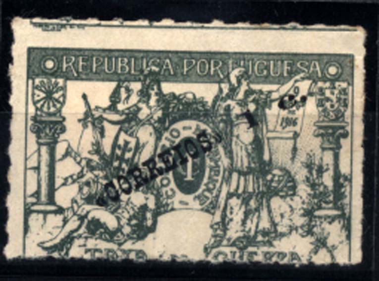 1655.jpg -     Lote:    1655            Moçambique       Descrição:         1918/20 - Taxa de Guerra. Selos de Imposto Postal e Telegráfico, com sobrecarga. CE201A, 1C s/ 1C verde, denteado 11 (linhas vincadas), sobretaxa de 27mm. Valor de catálogo &euro; 80,00.        **       Valor Base:     &euro; 10,00     Valor Venda:     &euro; 42,00     