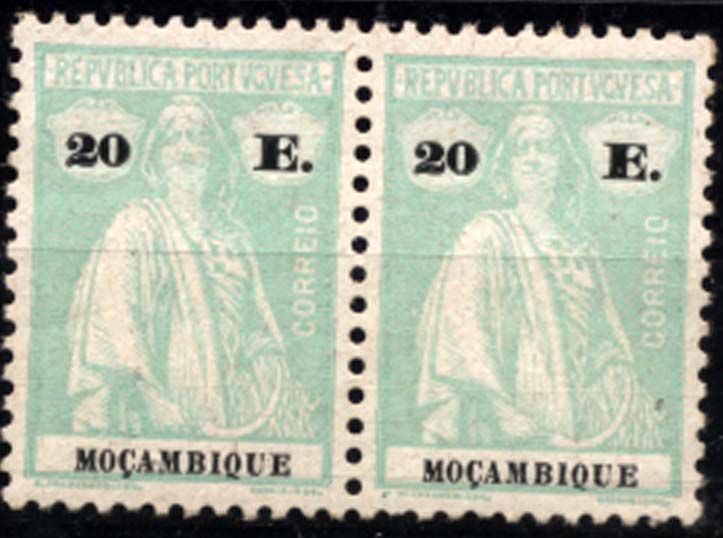 1660.jpg -     Lote:    1660            Moçambique       Descrição:         1926 &mdash; Ceres. Novas cores e valores. CE259, 20E azul turquesa. Par horizontal. Valor de catálogo &euro; 210,00. MB.        ***       Valor Base:     &euro; 60,00     Valor Venda:     &euro; 60,00     