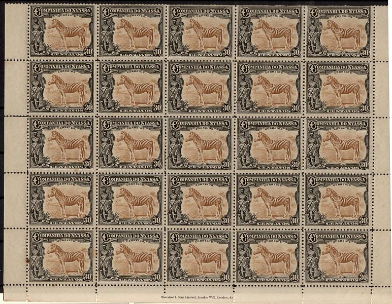 1698.jpg -     Lote:    1698            Companhia do Niassa       Descrição:         192&frac12;3 &mdash; Motivos diversos. CE120, 30C preto e castanho claro. Bloco de 25 selos, denteado 12 &frac12;. Valor de catálogo &euro; 57.50.        ***       Valor Base:     &euro; 12,00     Valor Venda:     &euro; 18,00     