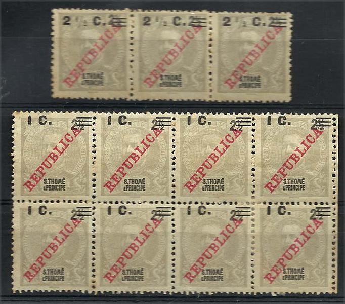 1711.jpg -     Lote:    1711            S. Tomé e Príncipe       Descrição:         1919 &mdash; D. Carlos I com sobrecarga REPUBLICA e sobretaxa. CE228, 2 &frac12;C s/ 2 &frac12; reis cinzento. Lote composto por tira de 3 selos e bloco de 8 selos. Em cada um dos blocos aparece um selo com "O" aberto em vez de "C". Valor de catálogo &euro; 118,00.        *       Valor Base:     &euro; 25,00     Valor Venda:     Retirado     