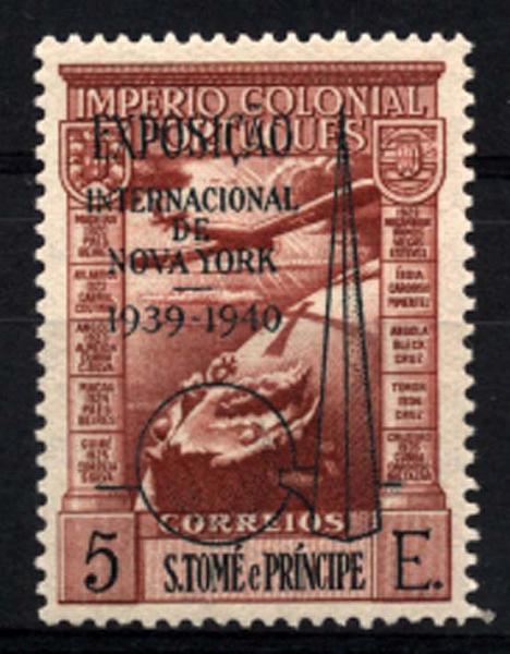 1716.jpg -     Lote:    1716            S. Tomé e Príncipe       Descrição:         1939 &mdash; Correio Aéreo. Império Colonial Português, com sobrecarga "Exposição Internacional de Nova York 1939-1940" e legenda S. TOMÉ E PRÍNCIPE. CE CA16A, 5E castanho avermelhado. Selo com ligeiro sinal de charneira. Valor de catálogo &euro; 150,00.        **       Valor Base:     &euro; 30,00     Valor Venda:     Retirado     