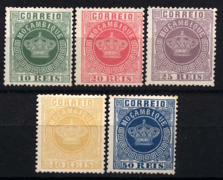 2029.jpg -     Lote:    2029            Moçambique       Descrição:         1881/85 &mdash; Tipo Coroa. Novas cores. CE10/14. Reimpressões de 1885. Série completa em denteado 13 &frac12;. Valor de catálogo &euro; 100,00. MB.        R*       Valor Base:     &euro; 35,00     Valor Venda:     Retirado     