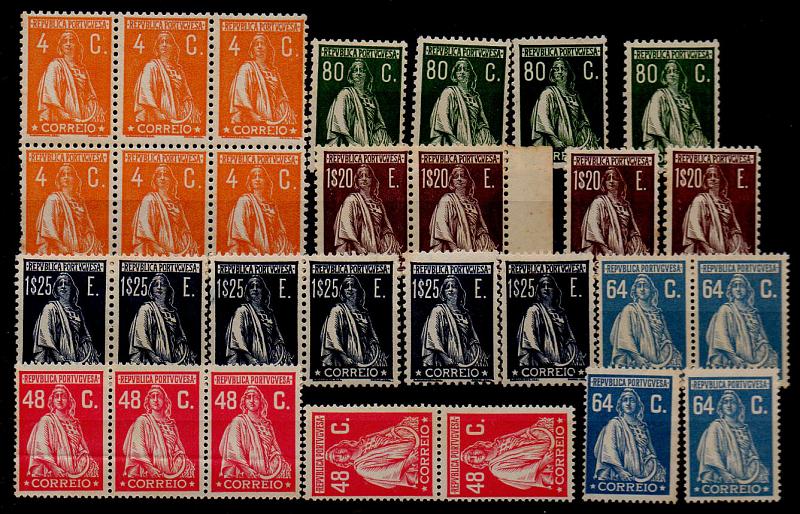 2315.jpg -     Lote:    2315      Lotes pelo Correio      Portugal       Descrição:         1926/29 &mdash; Ceres. Emissão Londres + Ceres. Gravura retocada. Lote composto por: CE407 (par vertical + tira de 3 selos), CE409 (par + 2 selos), CE495 (bloco de 6 selos), CE507 (4 selos), CE509 (par + dois selos), CE510 (dois pares + dois selos). Valor de catálogo &euro; 159,00.        ***       Valor Base:     &euro; 22,00     Valor Venda:     Retirado     