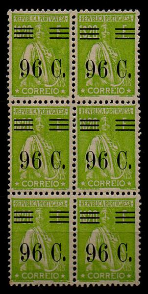 2318.jpg -     Lote:    2318      Lotes pelo Correio      Portugal       Descrição:         1928/29 &mdash; Ceres, com sobretaxa. CE480, 96C s/ 1$20 verde amarelo. Bloco vertical de 6 selos (2x3). Um selo com sinal de charneira + 1 selo com grande transparência não cotado. Valor de catálogo &euro; 47,80.        ***/**       Valor Base:     &euro; 8,00     Valor Venda:     &euro; 12,00     