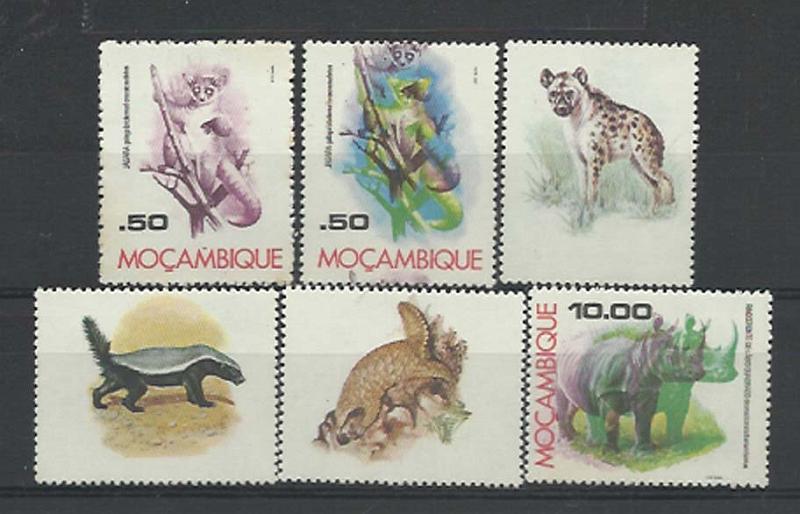 2516.jpg -     Lote:    2516      Lotes pelo Correio             Descrição:      Moçambique * Palops.   1976 &mdash; Fauna. Lote de 5 selos: CE44 com omissão de cores, CE44 com deslocação da cor violeta, CE45, 46 e 51 com as legendas omitidas e CE54 com a impressão deslocada da cor violeta.        ***       Valor Base:     &euro; 20,00     Valor Venda:     Retirado     