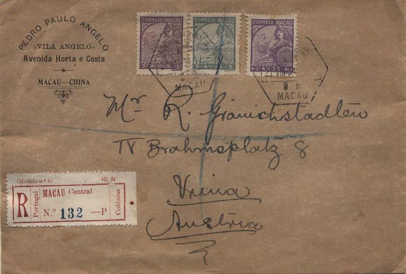 0432.jpg -     Lote:    432            Macau       Descrição:         1934 &mdash; Padrões. Sobrescrito circulado registado de Macau (27.08.34) para a Áustria, com trânsito por Hong Kong (28.08.34) com selos de 3, 5 e 40 avos CE271, 273 e 283. B.         Carta       Valor Base:     &euro; 40,00     Valor Venda:     Retirado     