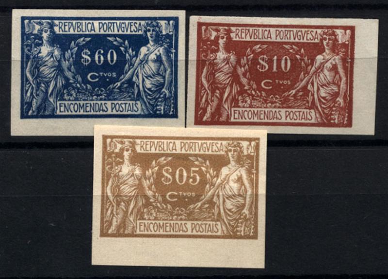 0798.jpg -     Lote:    798            Portugal       Descrição:         1920/22 &mdash; Encomendas Postais * Comércio e Indústria. Lote de 3 provas não denteadas em papel liso, nos valores de $05 sépia, $10 tijolo e $60 azul. Cores aprovadas. EP CE3, 4 e 8.        PRV       Valor Base:     &euro; 12,00     Valor Venda:     &euro; 14,00     