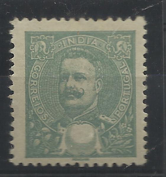 0858.jpg -     Lote:    858            Índia       Descrição:         1903 &mdash; D. Carlos I tipo Mouchon. CE190, 6 reis verde. Selo sem impressão da taxa.        **       Valor Base:     &euro; 10,00     Valor Venda:     &euro; 12,00     