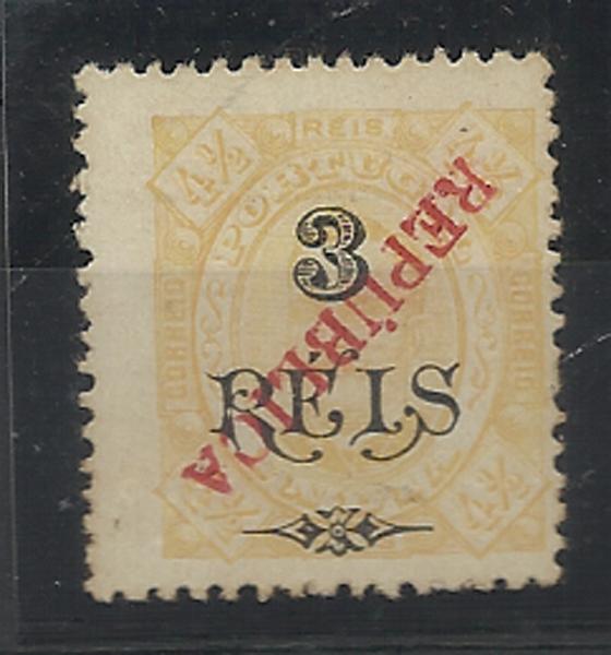 0961.jpg -     Lote:    961            Índia       Descrição:         1914 &mdash; D. Carlos I tipo Diogo Neto de 1902, com sobrecarga REPUBLICA tipografada localmente. Não catalogado. 3 reis s/ 4 &frac12; reis amarelo, denteado 12 &frac12;. Selo com a sobrecarga invertida. Ligeiras manchas no verso.        *       Valor Base:     &euro; 20,00     Valor Venda:     &euro; 22,00     