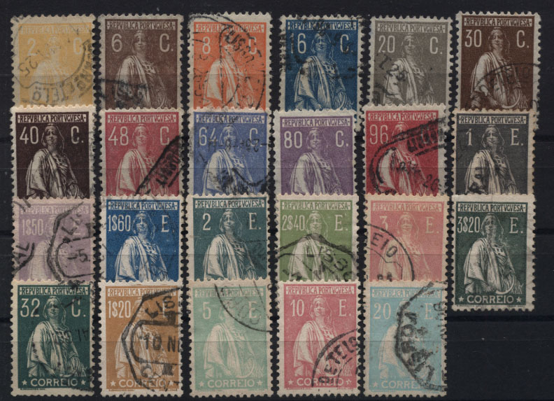 1094.jpg -     Lote:    1094            Portugal       Descrição:         1924/26 &mdash; Ceres. Ceres. Novas taxas e cores. CE276/298. Série completa usada. Valor de catálogo &euro; 1.287,00.        O       Valor Base:     &euro; 125,00     Valor Venda:     &euro; 160,00     