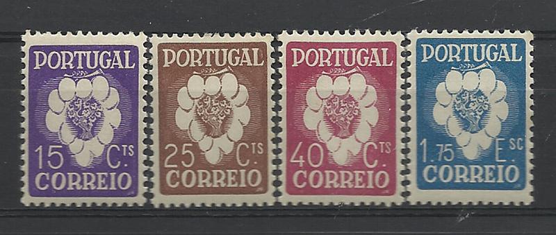 1115.jpg -     Lote:    1115            Portugal       Descrição:         1938 &mdash; 5.º Congresso Internacional da Vinha e do Vinho. CE579/582. Série completa. Valor de catálogo &euro; 126,00.        ***       Valor Base:     &euro; 28,00     Valor Venda:     &euro; 34,00     