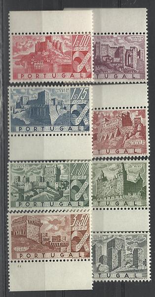 1127.jpg -     Lote:    1127            Portugal       Descrição:         1946 &mdash; Castelos de Portugal. CE664/671. Série completa. Valor de catálogo &euro; 291,00.        ***       Valor Base:     &euro; 58,00     Valor Venda:     Retirado     