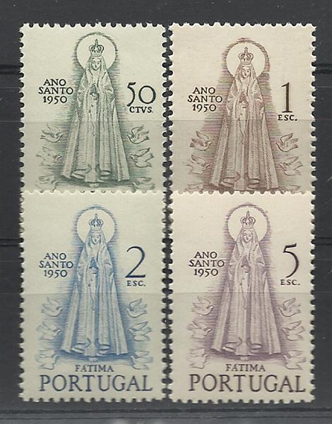 1142.jpg -     Lote:    1142            Portugal       Descrição:         1950 &mdash; Ano Santo. CE719/22. Série completa. Valor de catálogo &euro; 202,00.        ***       Valor Base:     &euro; 44,00     Valor Venda:     &euro; 44,00     